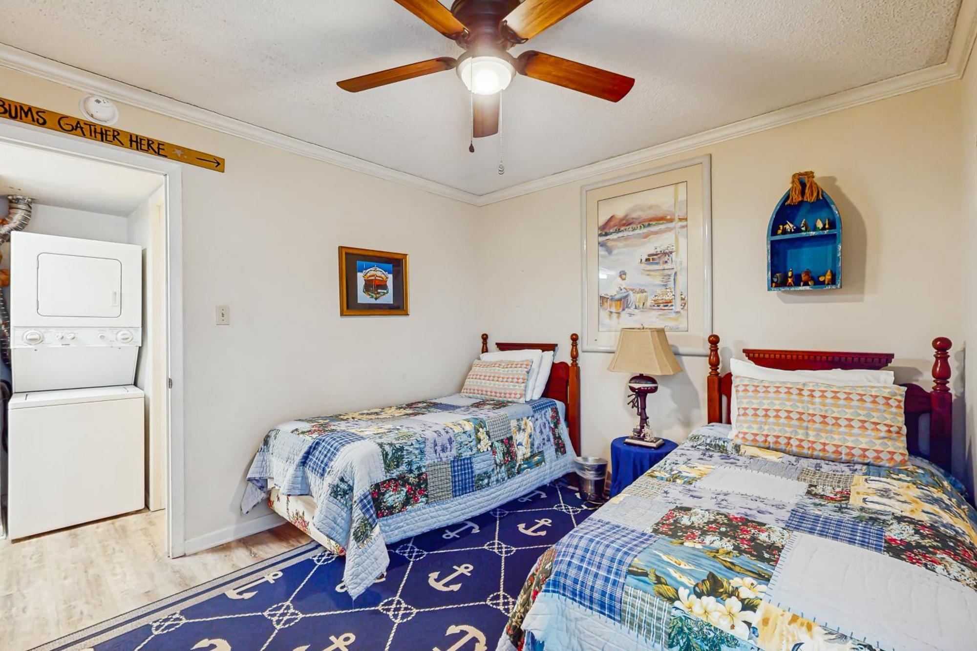 Front #203 * Gulf Shores